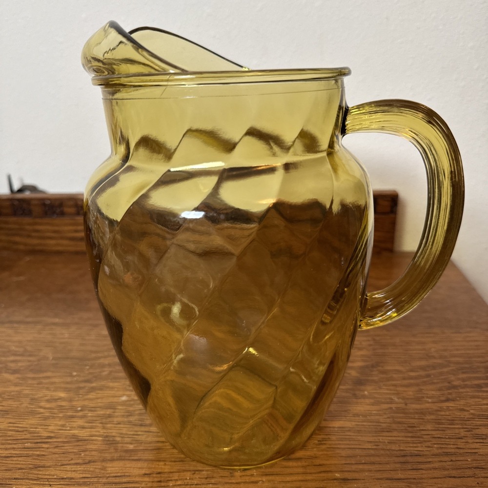 Vintage Amber Glass Pitcher Swirl Pattern 9" Retro Mid Century Barware Drinkware